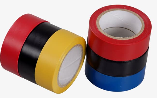 Băng keo màu thường được làm từ một lớp màng nhựa dẻo và một lớp chất kết dính mạnh, giúp băng keo dính chắc và bền.