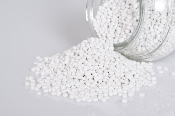 Nhựa PET (Polyethylene Terephthalate) là một loại nhựa polyester được sử dụng rộng rãi trong ngành công nghiệp đóng chai